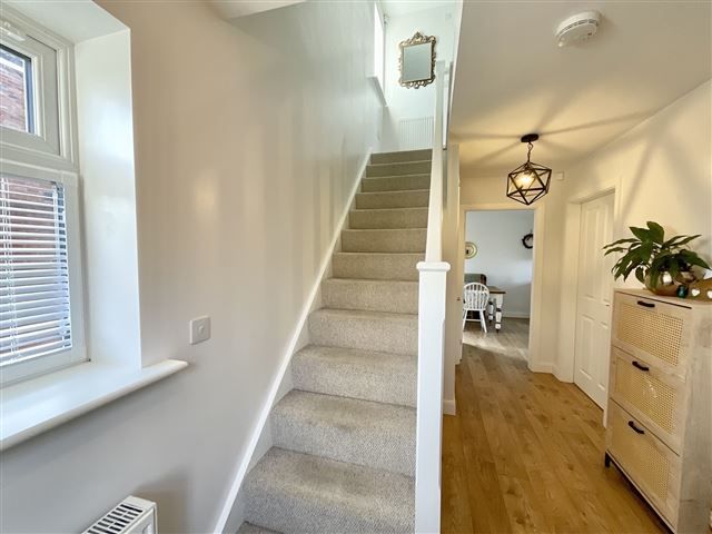 Property photo 2 of 21 Hallway