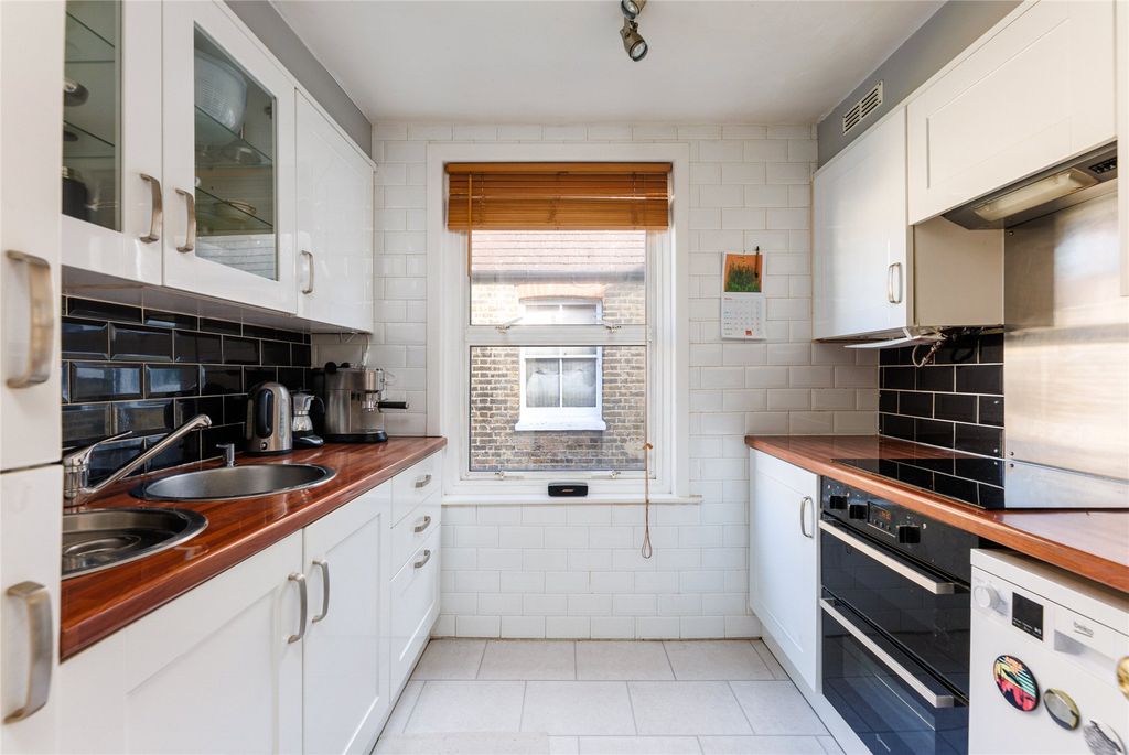 Property photo 3 of 9 Picture No. 20