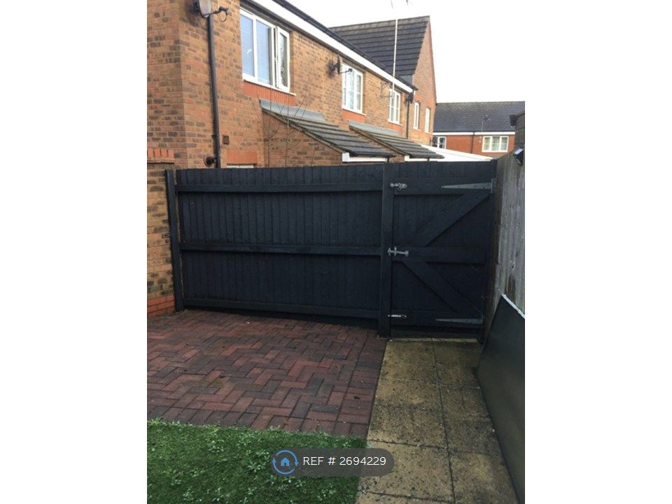 Property photo 2 of 22