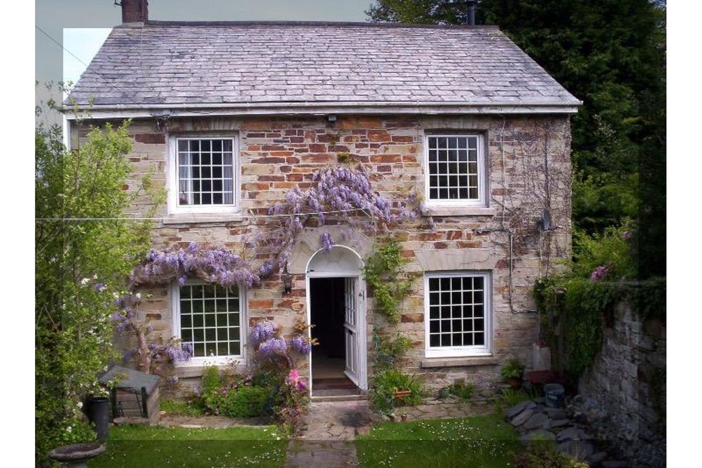 Property photo 1 of 20