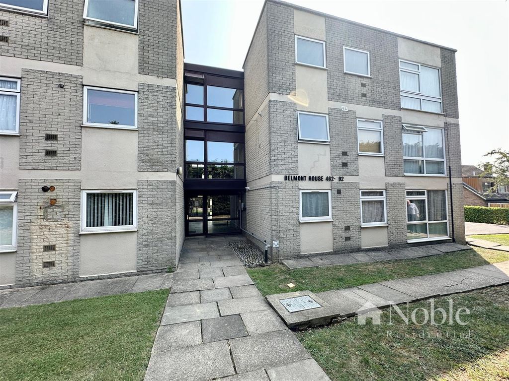 Property photo 1 of 12 External