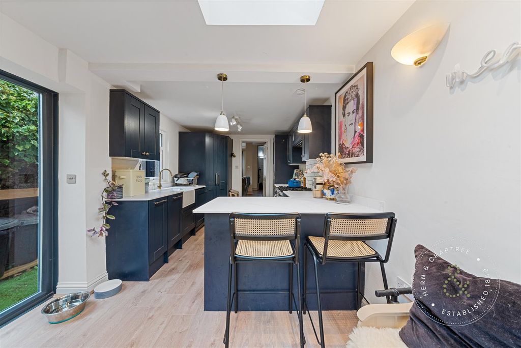 Property photo 2 of 32 Springfield-Place-24.Jpg