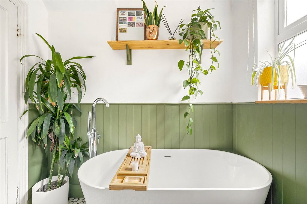 Property photo 2 of 10 Picture No. 07