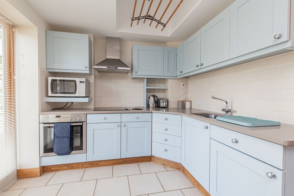 Property photo 1 of 7 160741