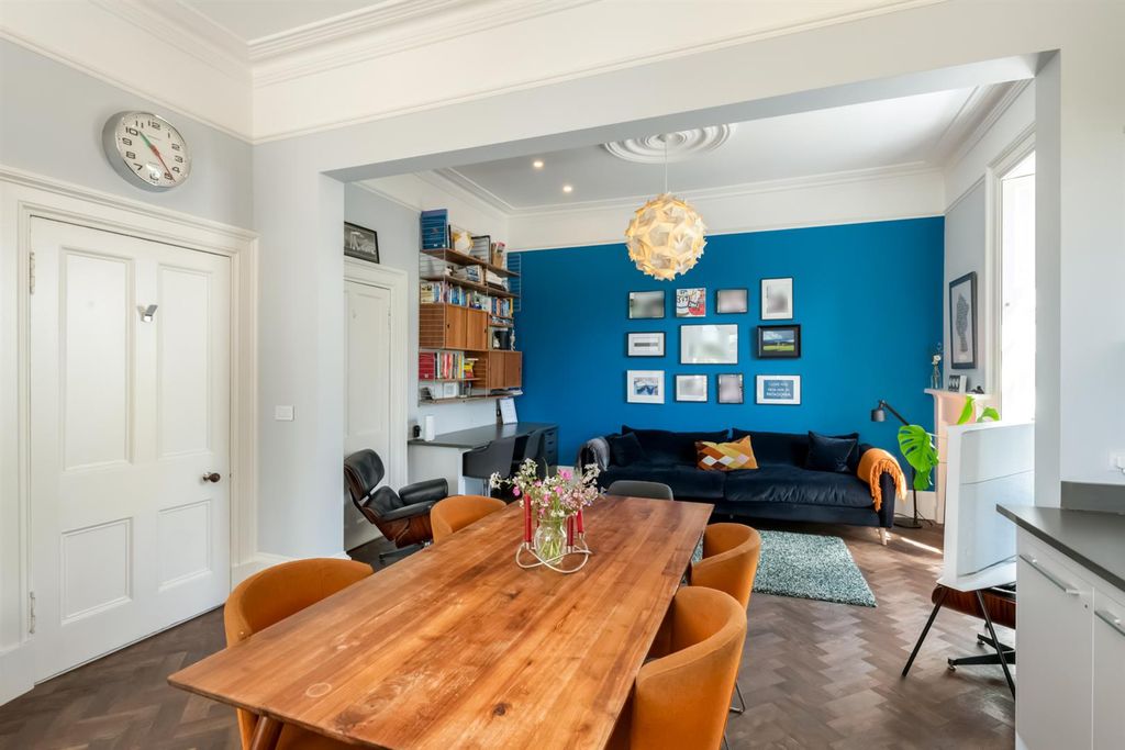 Additional image 13 of 5 bed semi-detached house for saleEast Faerwood, Harviestoun Road, Dollar FK14