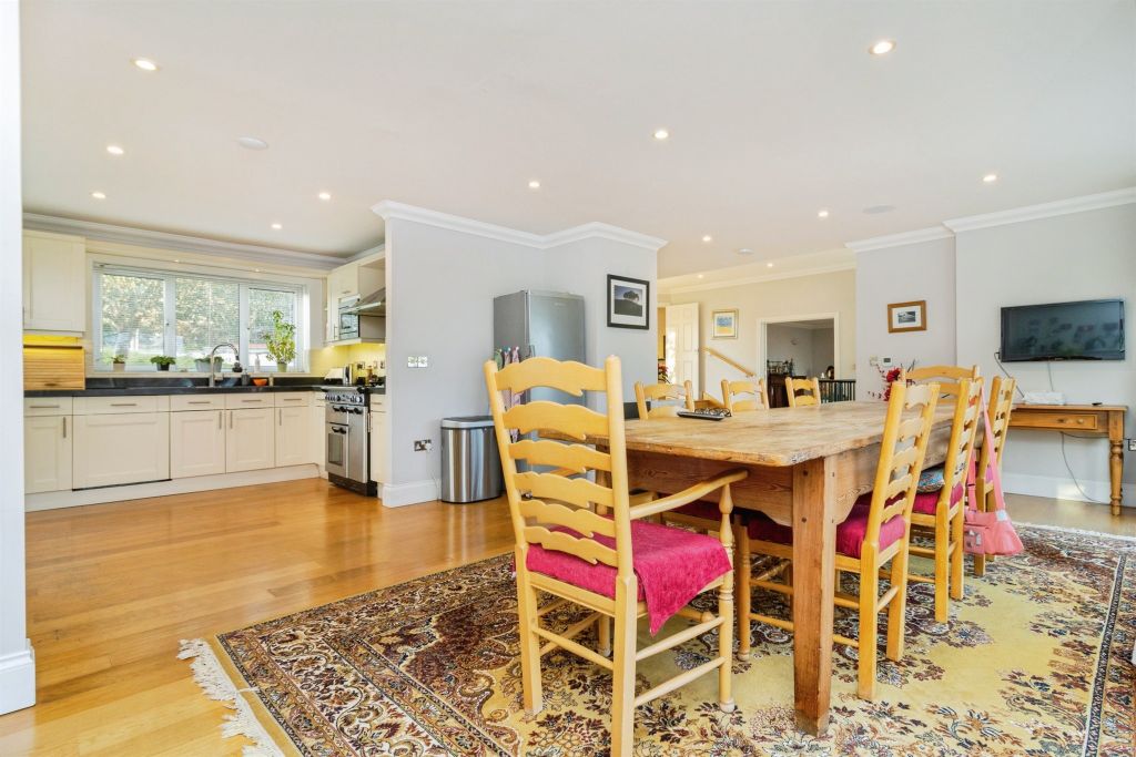 Additional image 5 of 4 bed detached house for salePetroc Drive, Newton Abbot TQ12