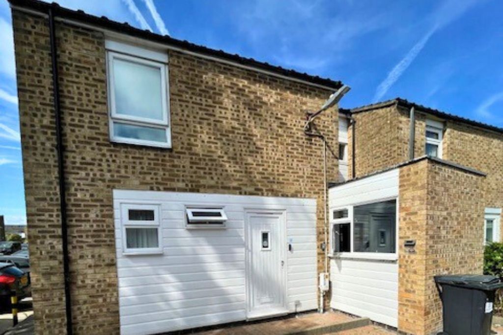 Property photo 1 of 20