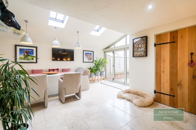 Property photo 3 of 46 Photo 20