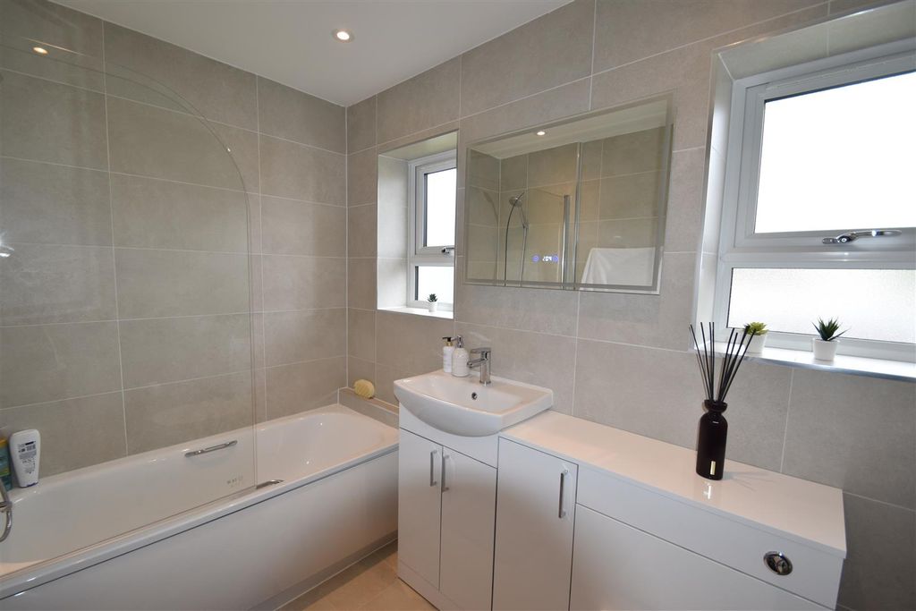 Property photo 3 of 16 3.Jpg