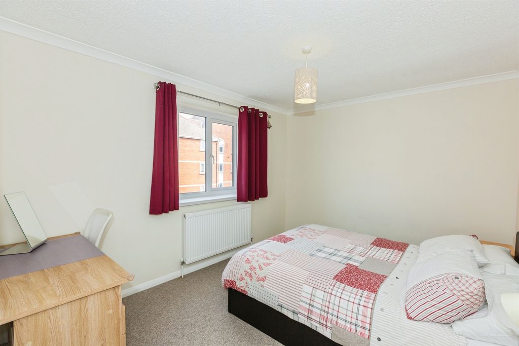 Property photo 3 of 15 Exterior