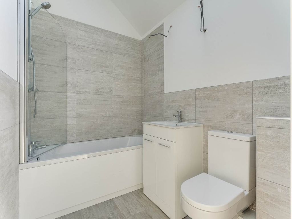 Property photo 3 of 10 Princess Charlottes Court-23