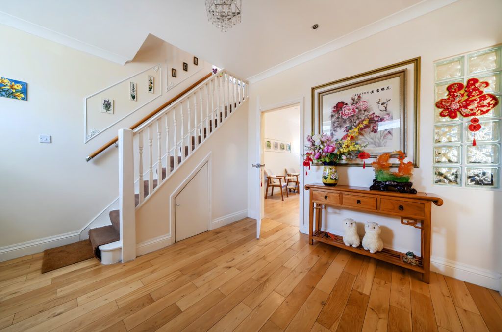 Property photo 2 of 21