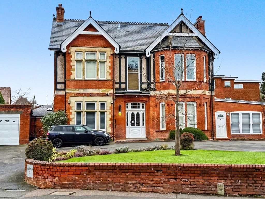 Property photo 1 of 15