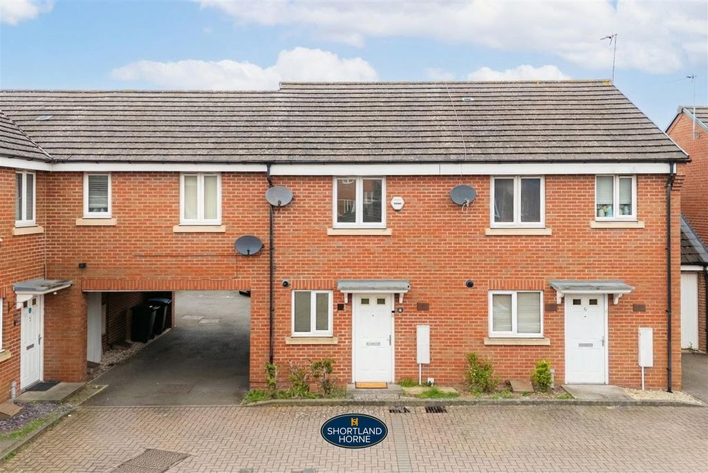 Property photo 1 of 18 Front