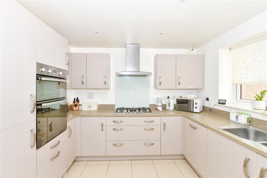 Property photo 3 of 15 Kitchen/Diner
