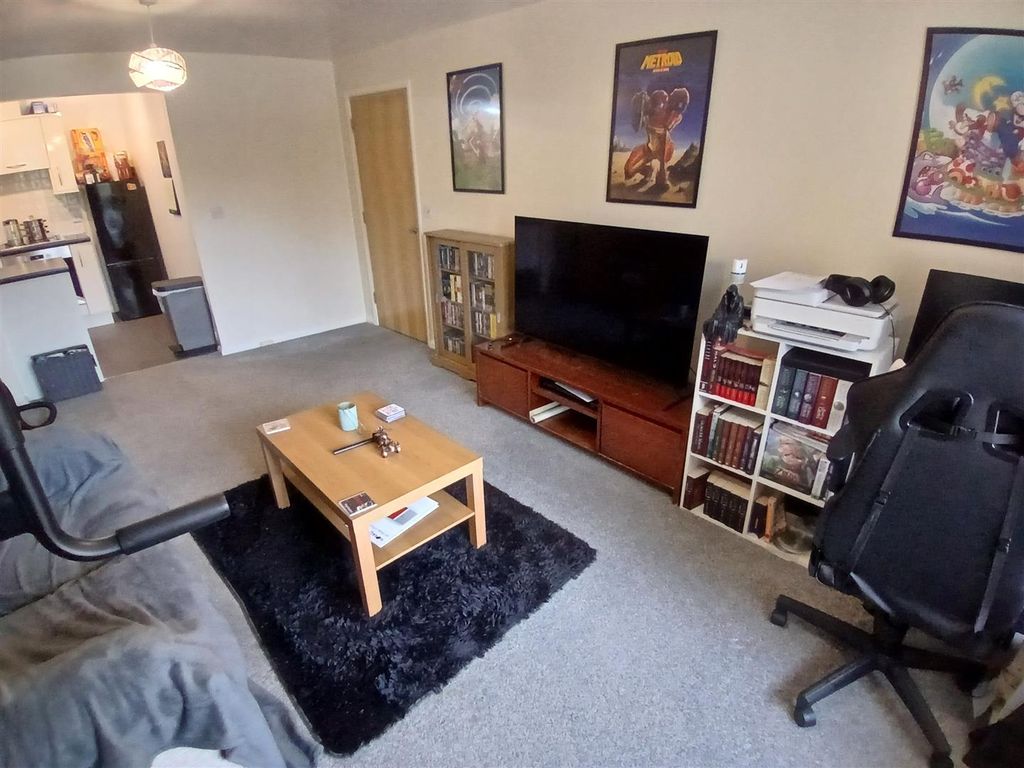 Property photo 3 of 10