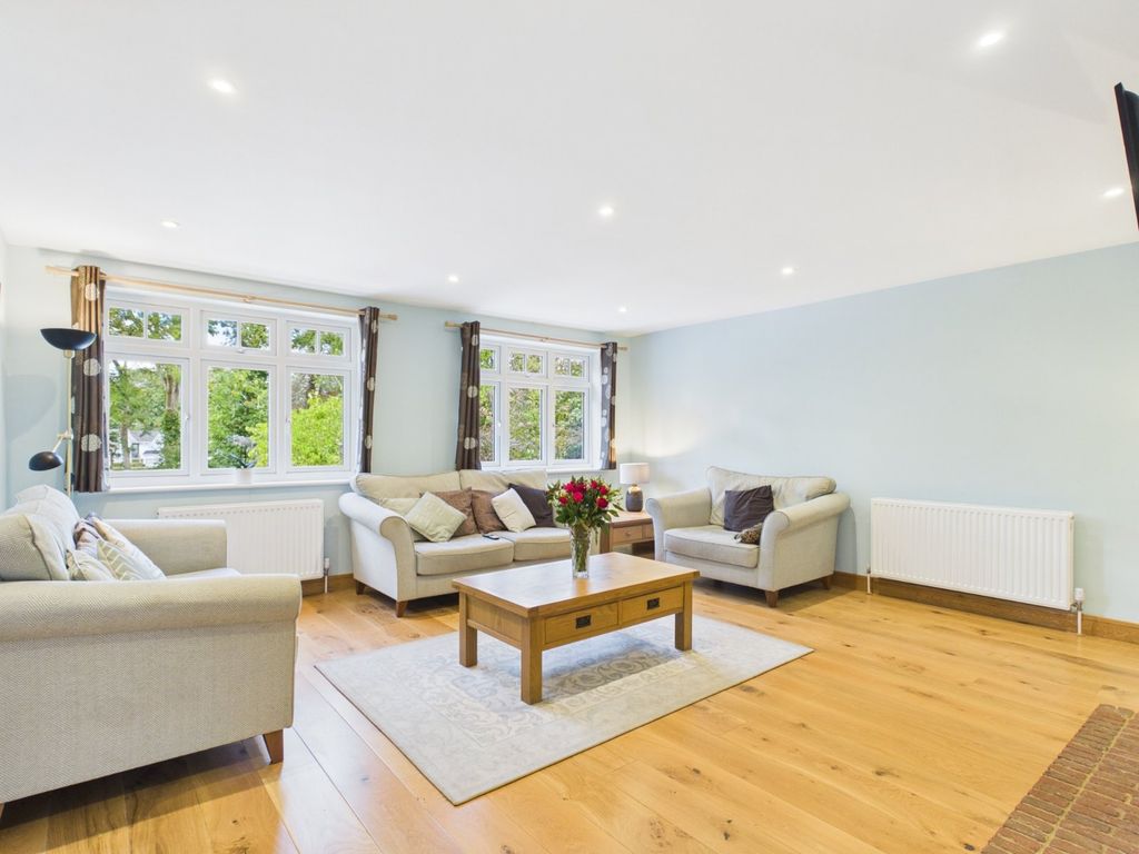 Property photo 3 of 32 Reception Room