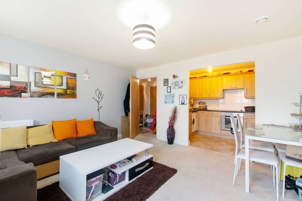 Property photo 1 of 7
