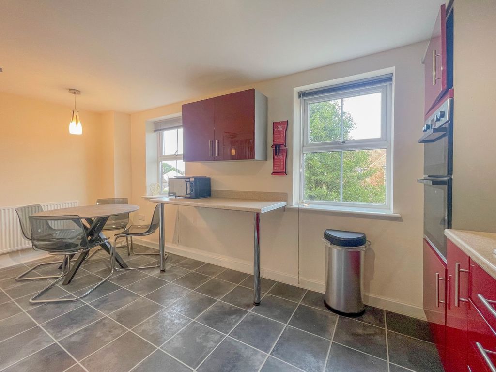 Property photo 3 of 6 Kitchen Diner 3