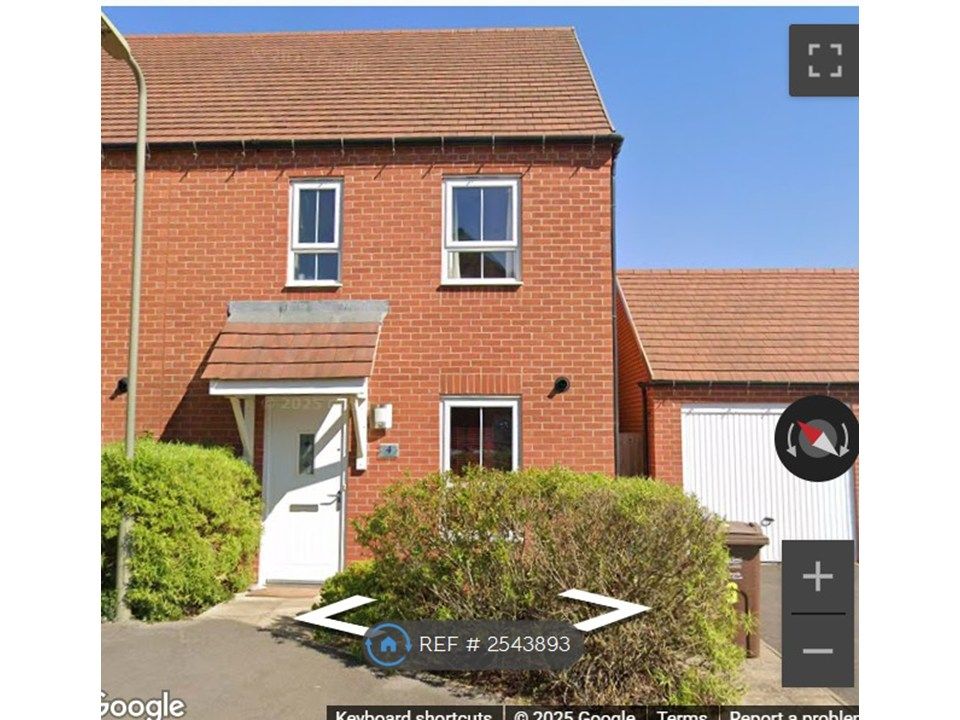 Property photo 1 of 32