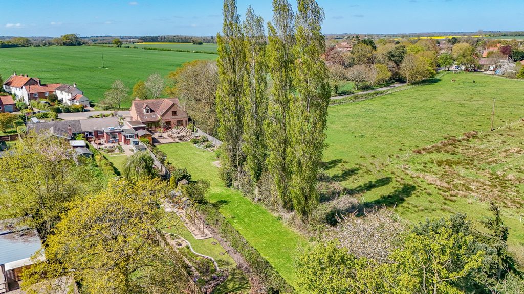 Property photo 3 of 46 5057527