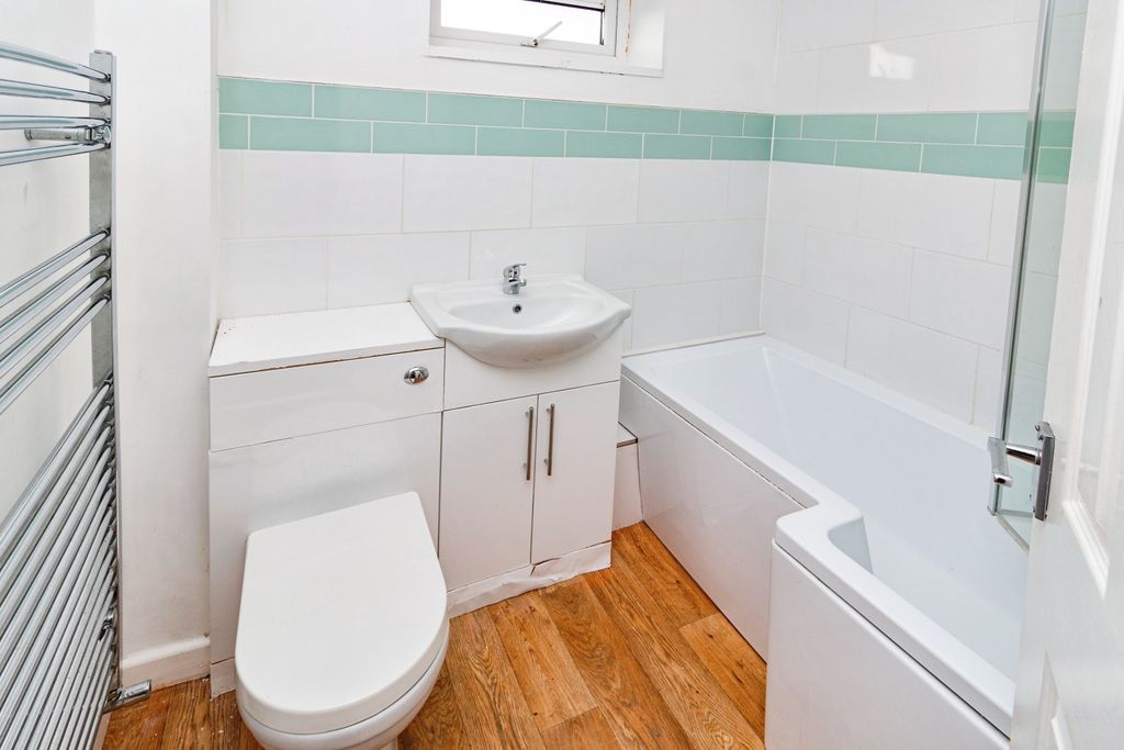 Additional image 8 of Studio for saleBriarwood, Telford TF3