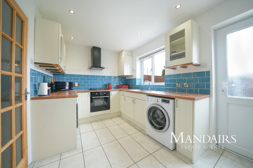 Property photo 3 of 17