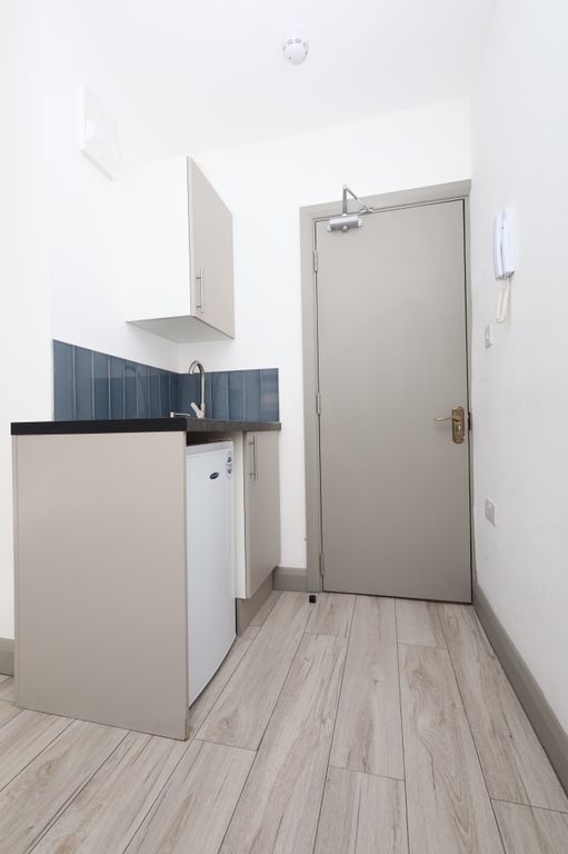 Property photo 2 of 3