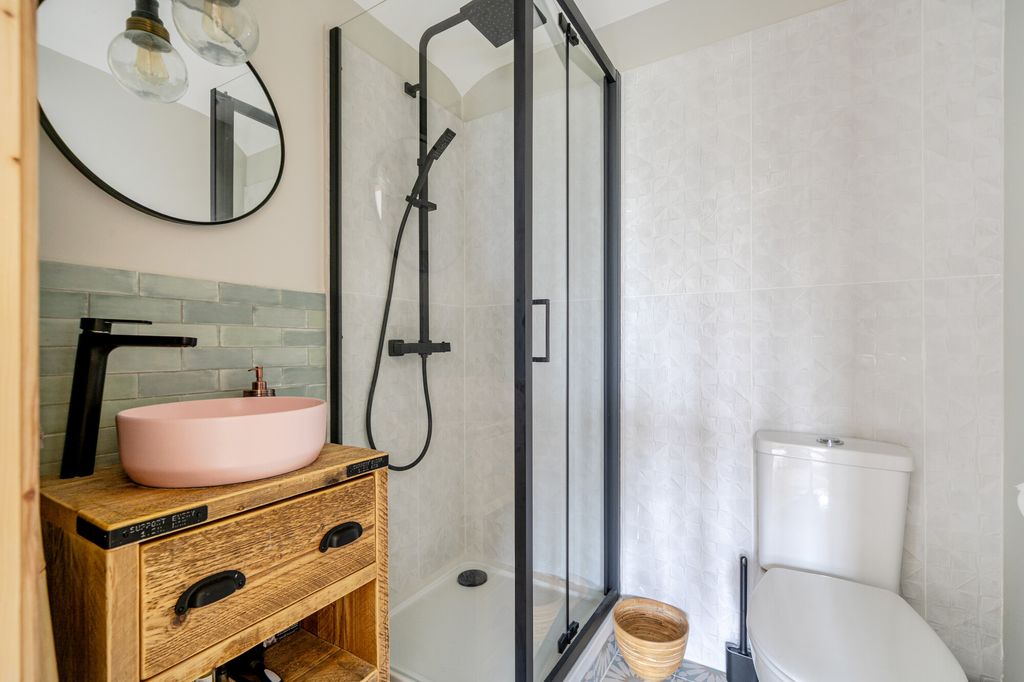 Additional image 11 of 4 bed detached house for salePrestwick Lane, Godalming GU8