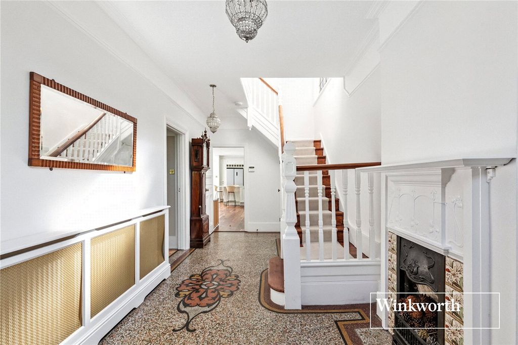 Property photo 2 of 24 Picture No. 07