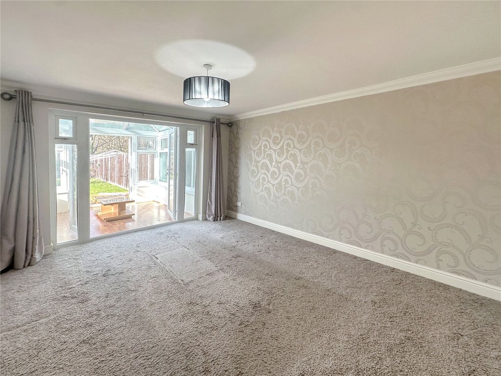 Property photo 1 of 19 Picture No. 05