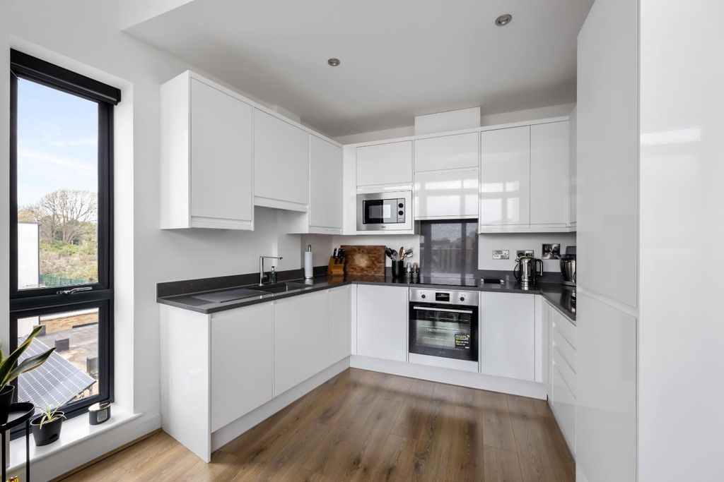 Property photo 3 of 21 The Pinnacle 14 School Road-013.Jpg