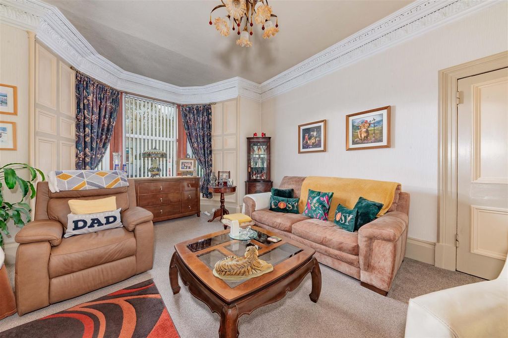 Property photo 3 of 26 441 Strathmartine Road Dundee-19.Jpg