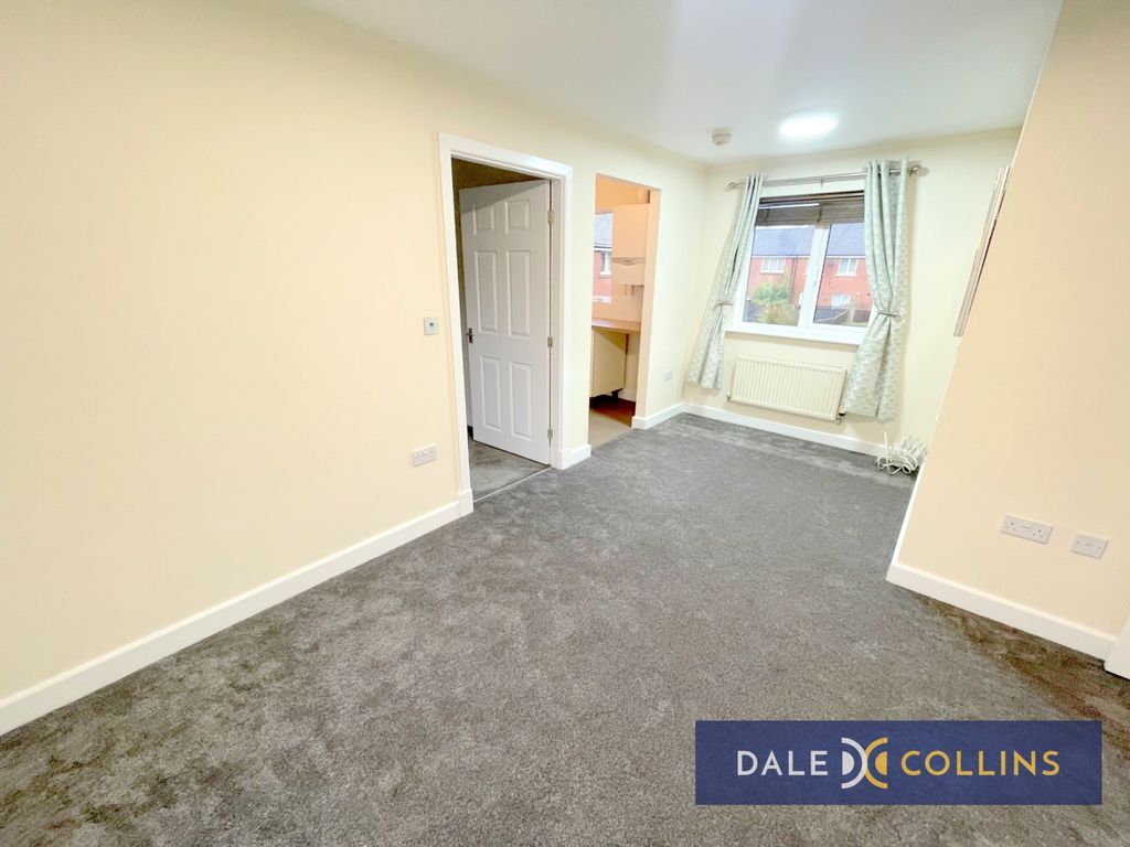 Property photo 3 of 8 Photo 5