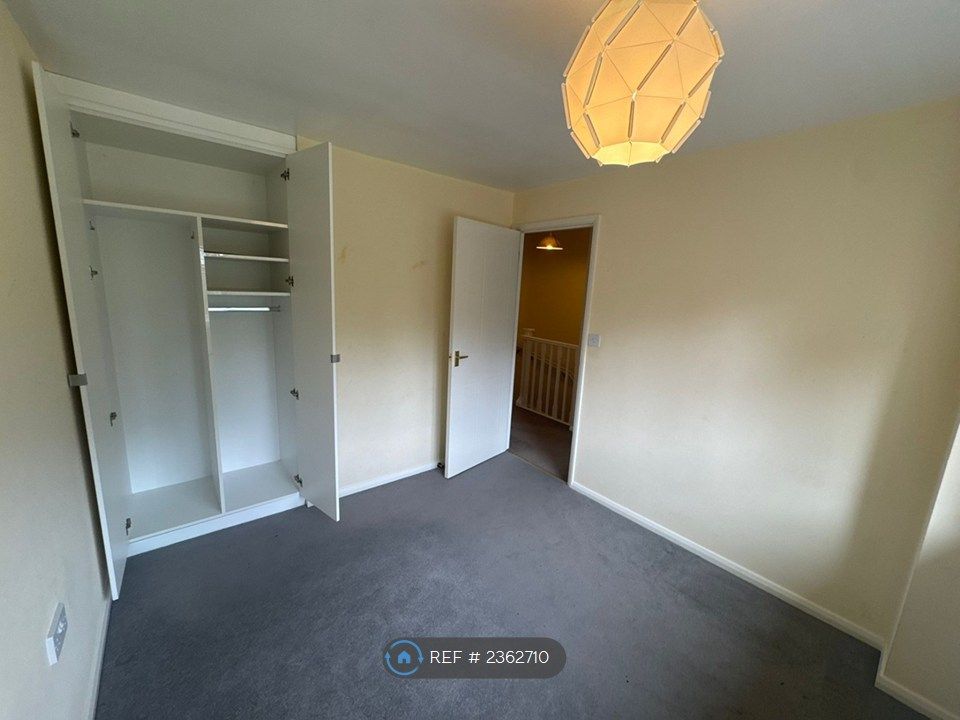 Property photo 2 of 15 Bedroom 1 (Ii)