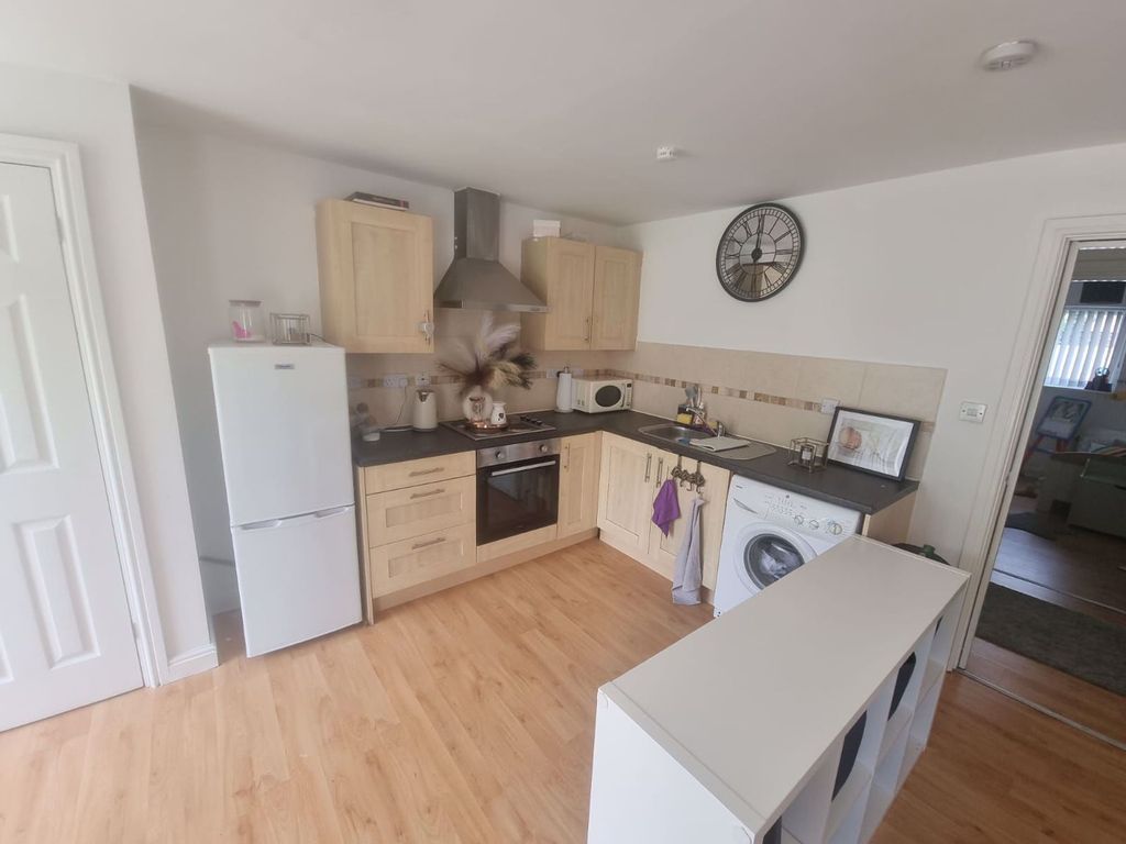 Property photo 2 of 3 Photo 6