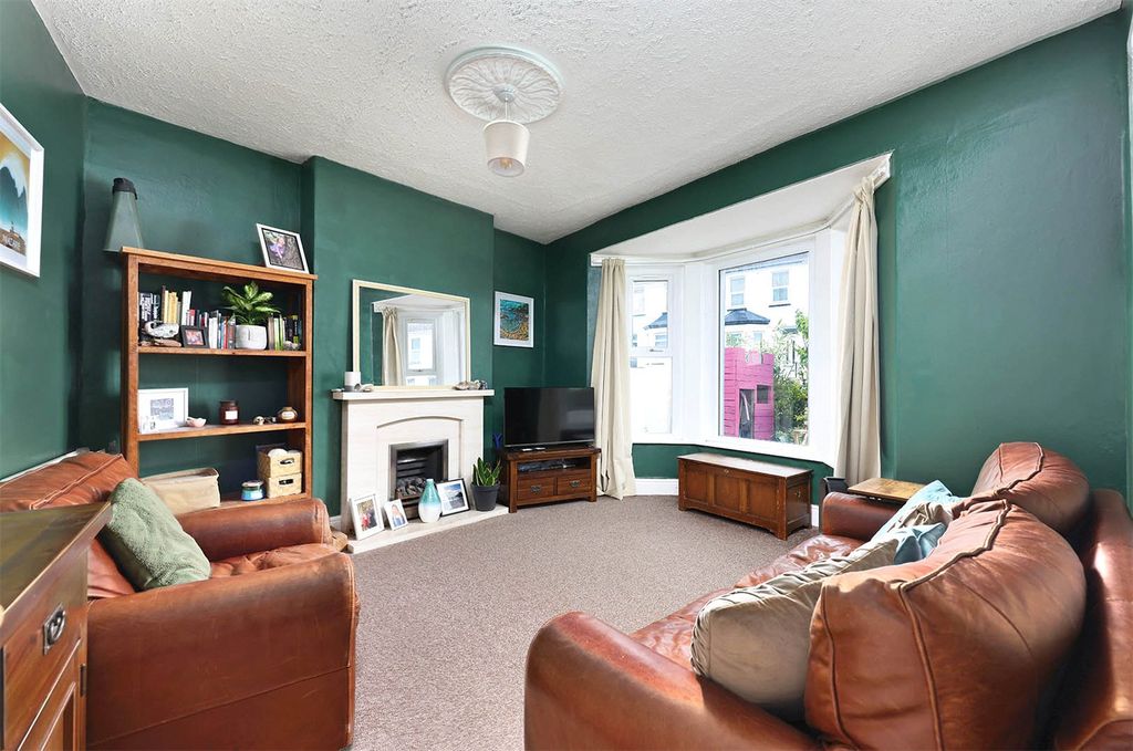 Property photo 2 of 15 Picture No. 02