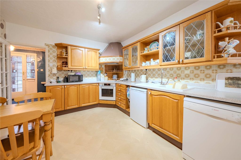 Property photo 3 of 28 Picture No. 20