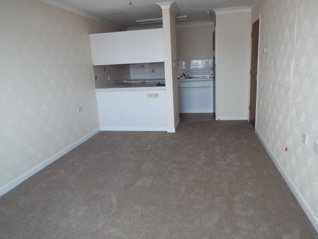 Property photo 3 of 11