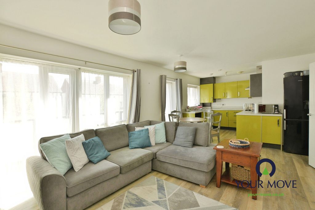 Property photo 2 of 17 Lounge/Dininer