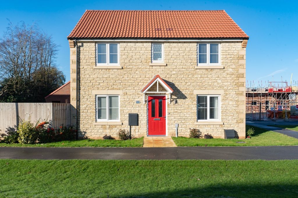 Property photo 1 of 14