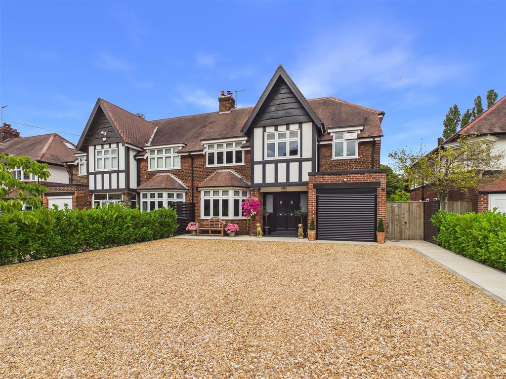 Property photo 1 of 22 Beverley Road - Main