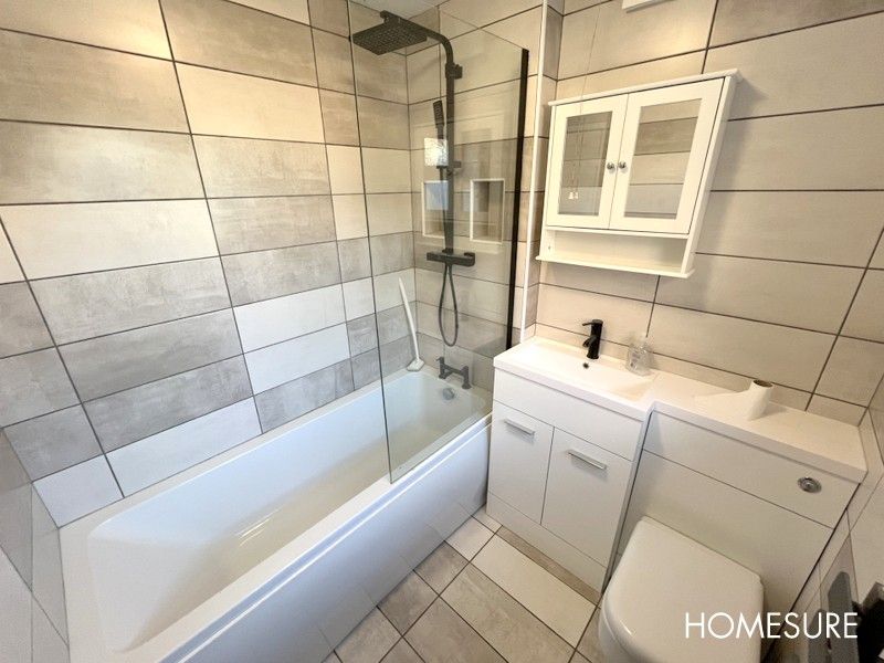 Property photo 3 of 8 Bathroom
