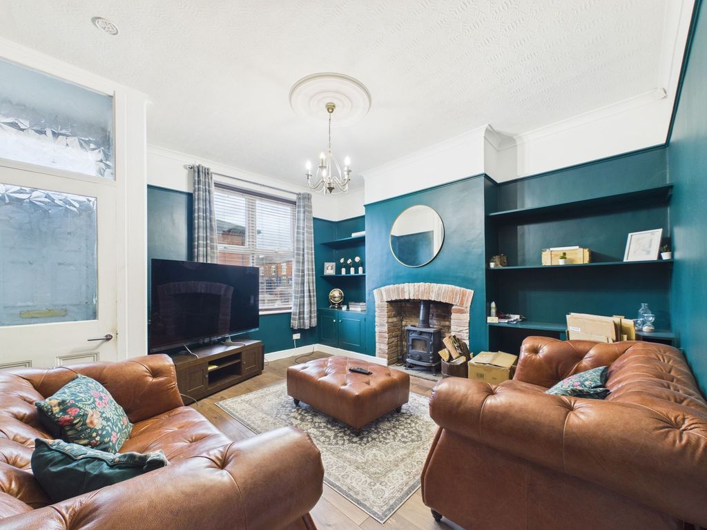 Property photo 2 of 17