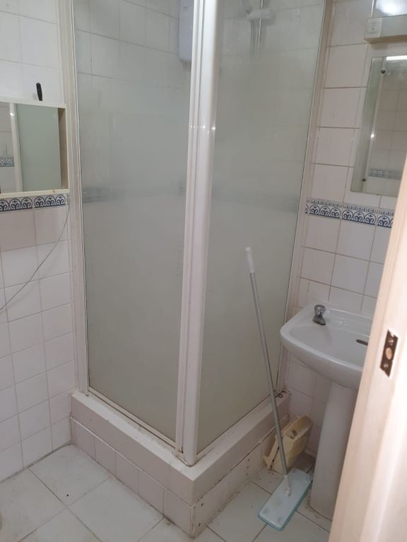 Property photo 2 of 5 Flat 7 Cyprus Road (7)
