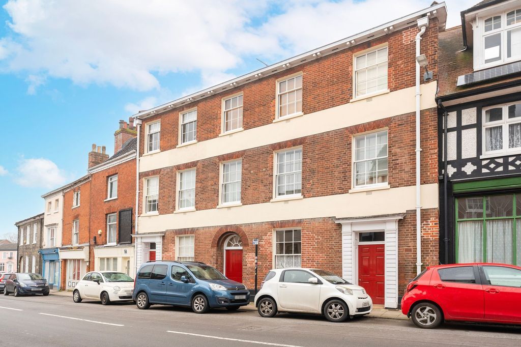 Property photo 1 of 23