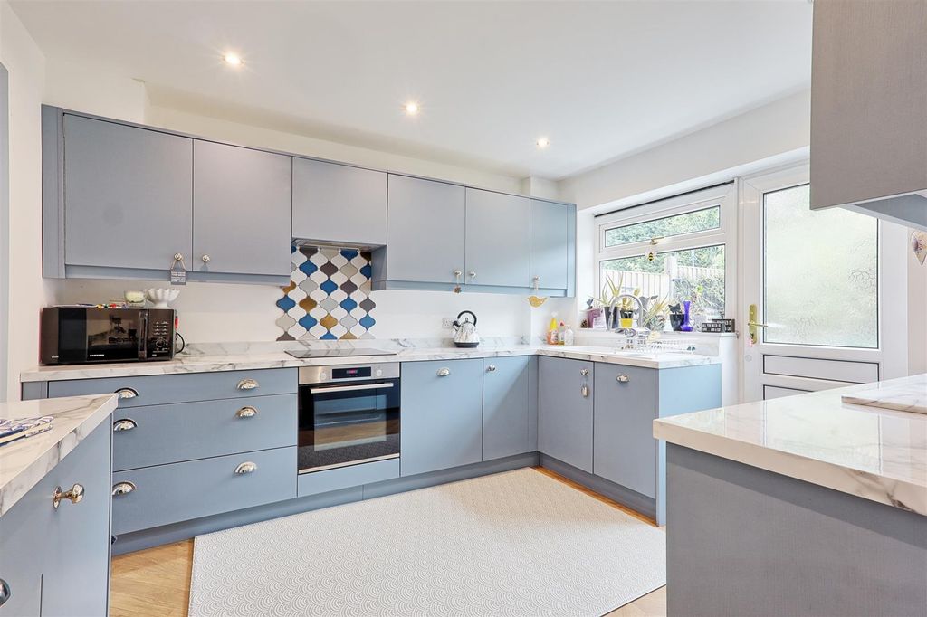 Property photo 1 of 14 Img_6144_5_6_Easyhdr-Interior3.Jpg