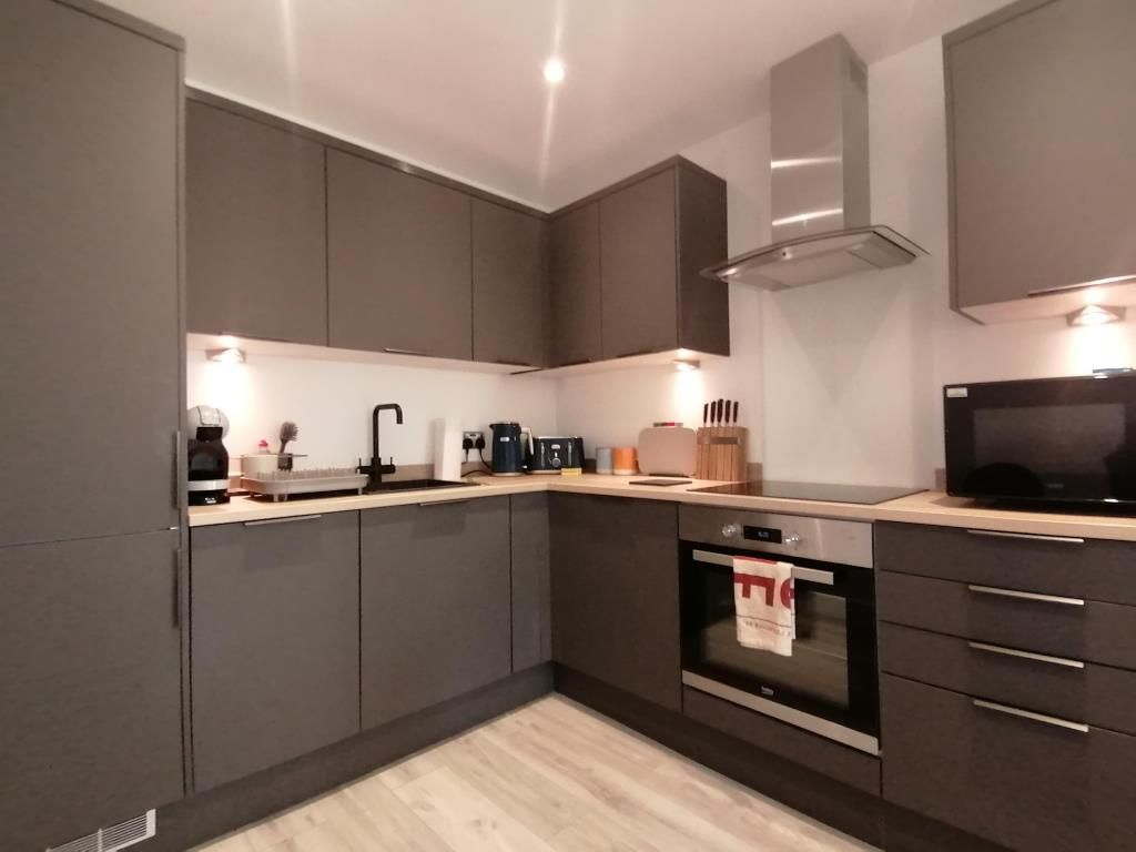 Property photo 3 of 6 Kitchen