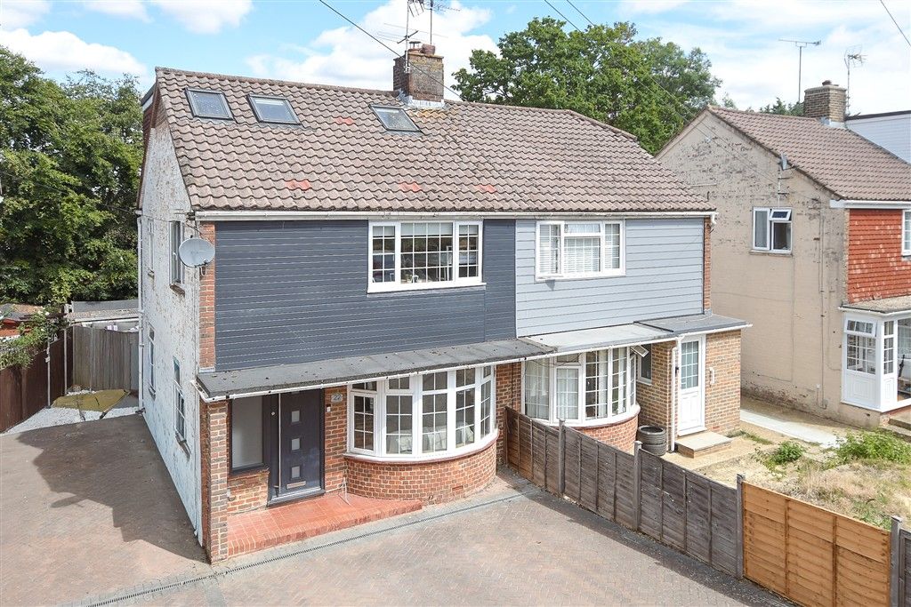 Property photo 1 of 22 External (Brochure)