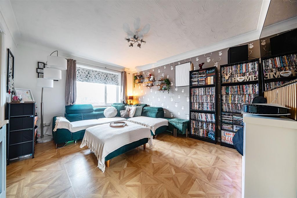 Property photo 2 of 19 1418672-18-699c474A88c82.Jpg